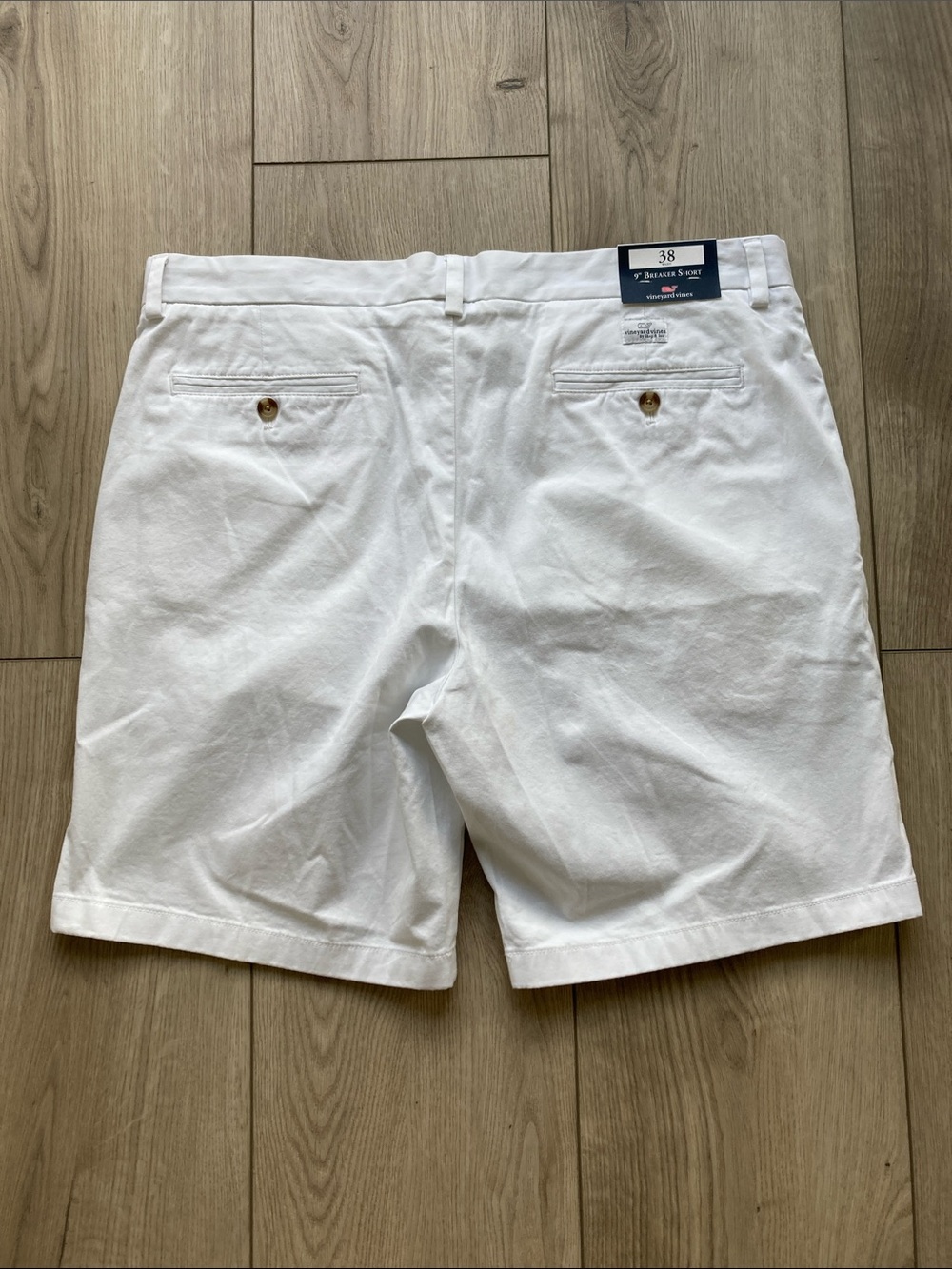 Vineyard Vines Chino Men’s 38 White Flat Front 9” Breaker Shorts NWT Nautical